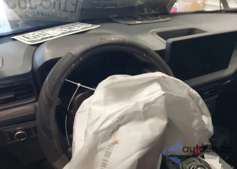 2025 Ford Maverick Xl z USA, uszkodzony, nr VIN 3FTTW8A35SRA74178